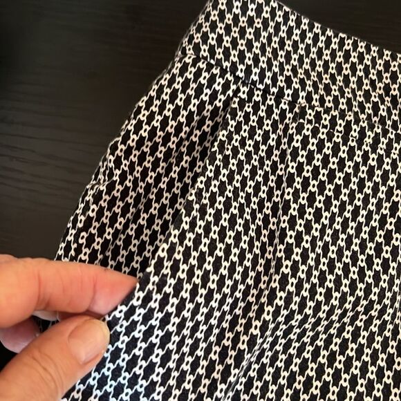 Women's George Black and White Patterned Ankle Pants ~ Size 12 - Picture 6 of 10